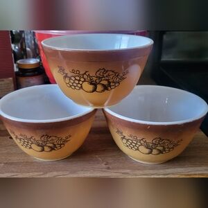 Vintage Brown Fruit Pattern Bowls
